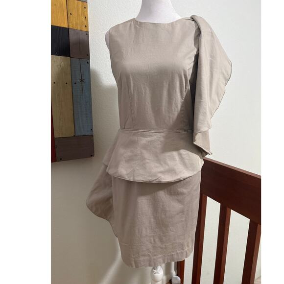 Space Style Concept Dress - Picture 1 of 12